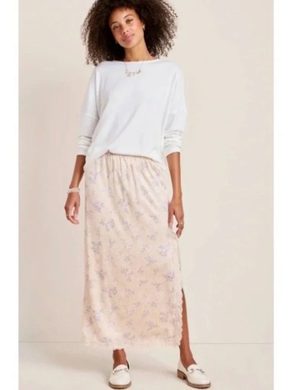 Francesca's Collections Cream Maxi Skirt with Lavender Floral Print